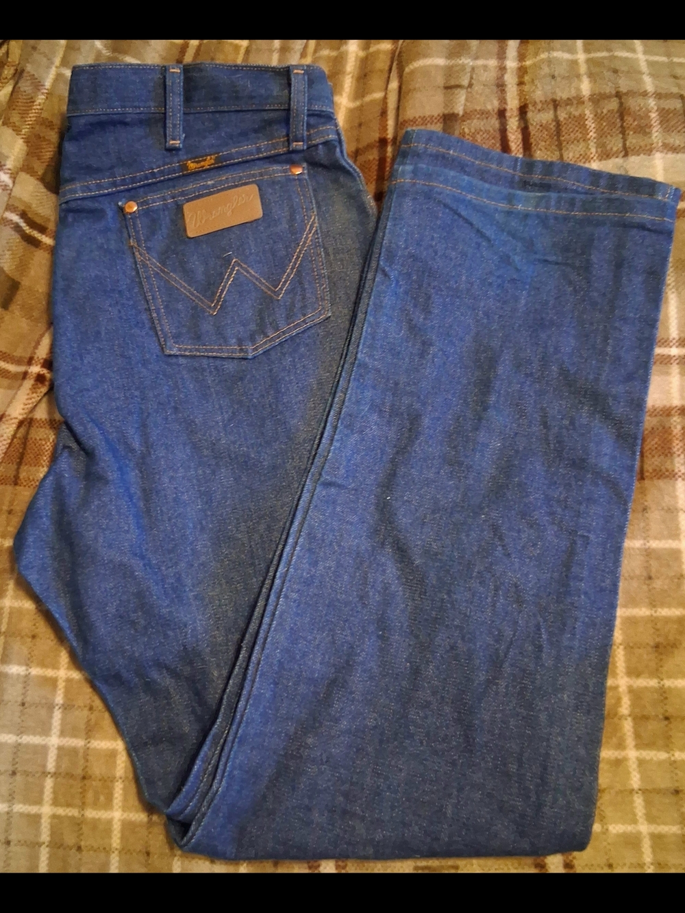 Wrangler Men’s Classic Blue Denim Jeans